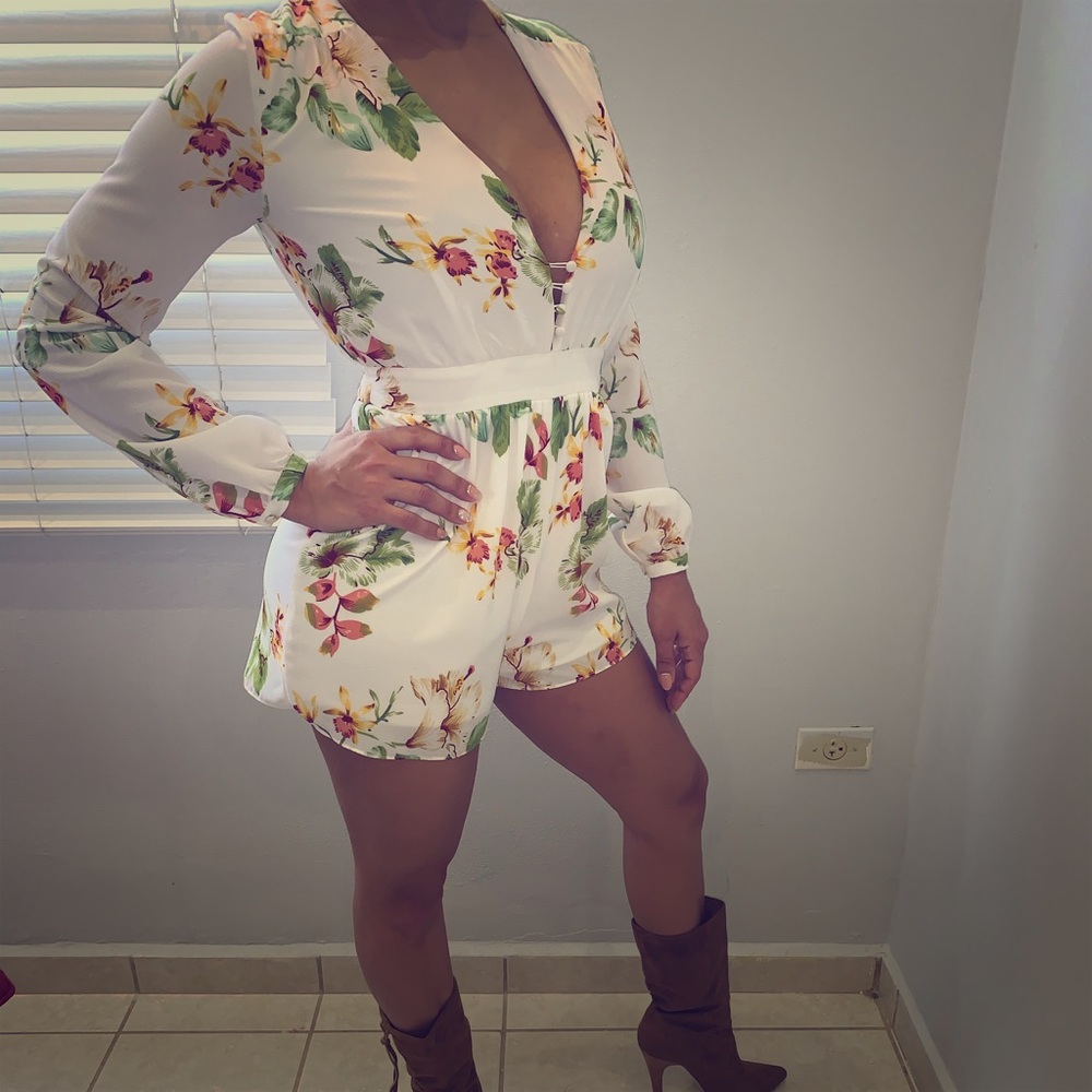 Romper - Picture 4 of 4